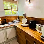 Ile Tropical Lodges