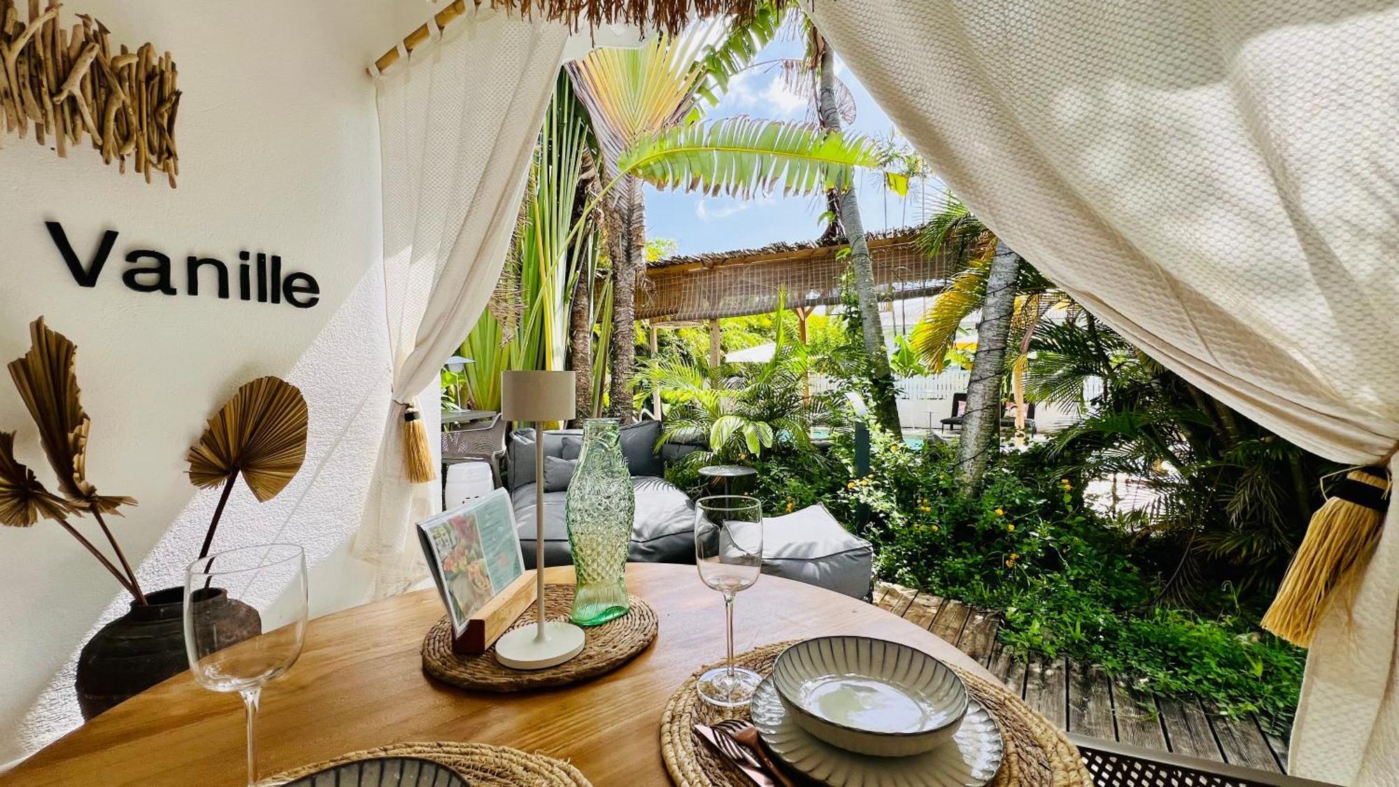 Ile Tropical Sainte-Anne (Grande-Terre)